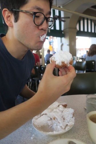 Literally INCHES of powdered sugar. Funny how things are so relative. When you imagine spooning an inch of powdered sugar into your mouth, it makes you cringe a lil, but when it's atop a pillowy piece of fried dough, you're ever so careful not to knock any of it off on its way to your agape mouth.